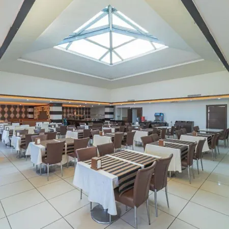 Dora Thermal Tatil Koeyue & *