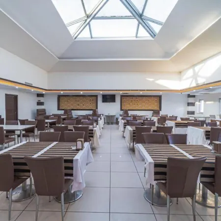 Dora Thermal Tatil Koeyue & *